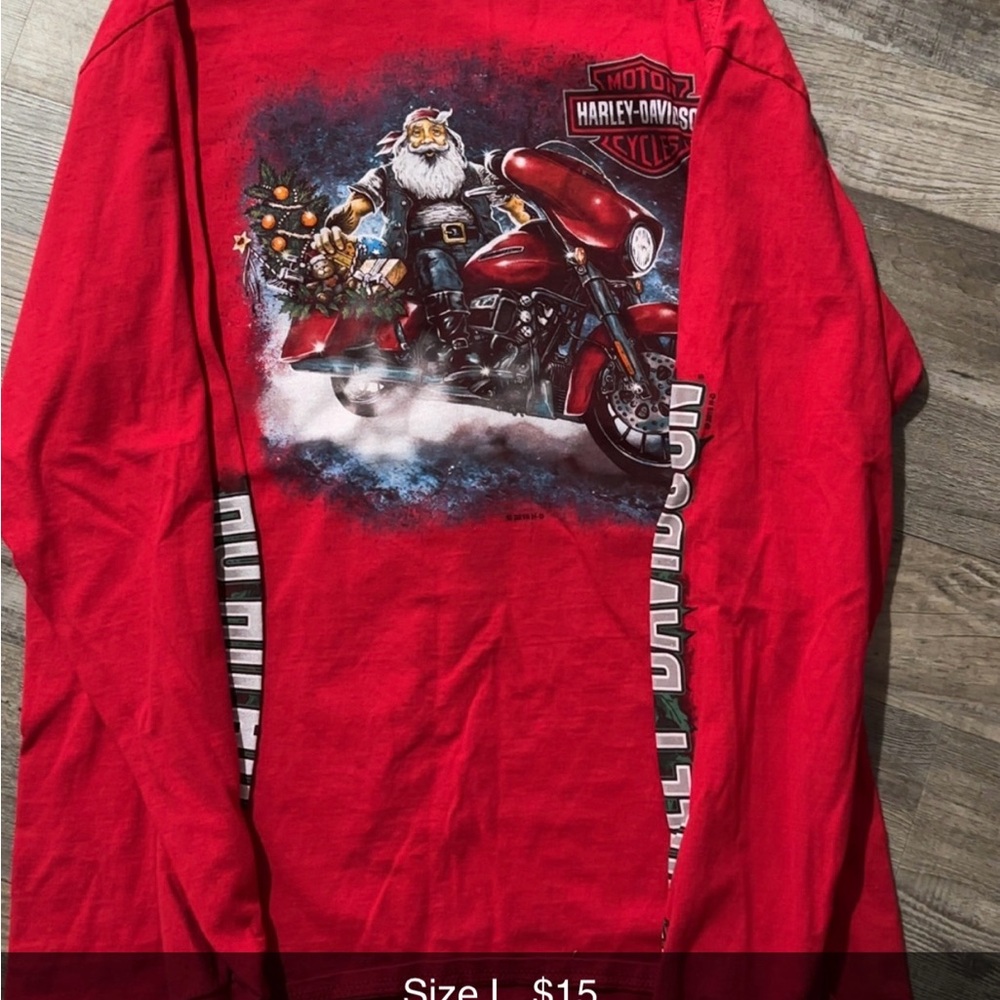Harley-Davidson Red Santa-on-Motorcycle Graphic Long Sleeve